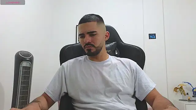 Massimoo 07 online show from 07/07/26, 12:24