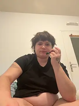  dwhorekin  online show from 11/22/25, 05:23