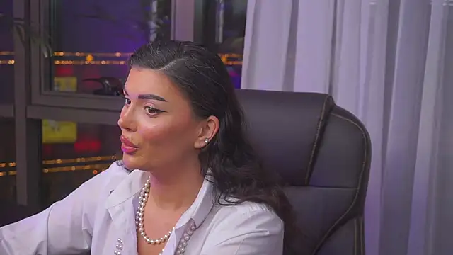 Snapshot of myakalifa chatting on 12/30/24, 07:42 myakalifa online show from 12/30/24, 07:42