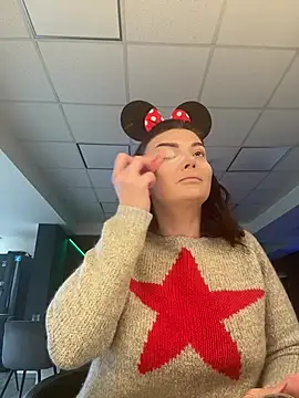 Snapshot of myakalifa chatting on 02/02/25, 12:46 myakalifa online show from 02/02/25, 12:46