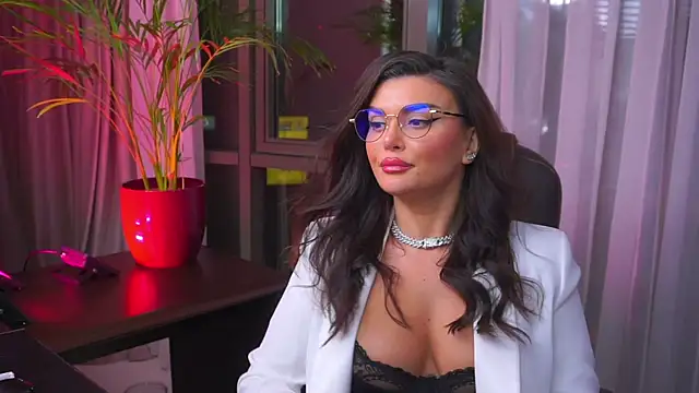 Snapshot of myakalifa chatting on 02/03/25, 01:19 myakalifa online show from 02/03/25, 01:19