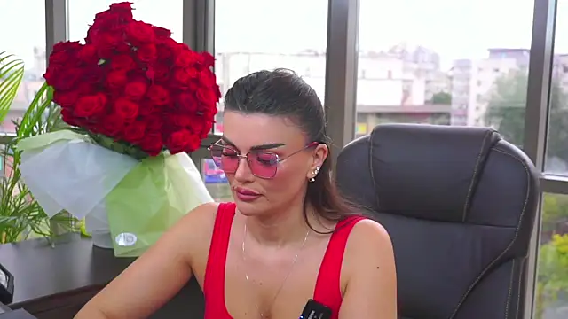 Snapshot of myakalifa chatting on 10/07/25, 11:07 myakalifa online show from 10/07/25, 11:07