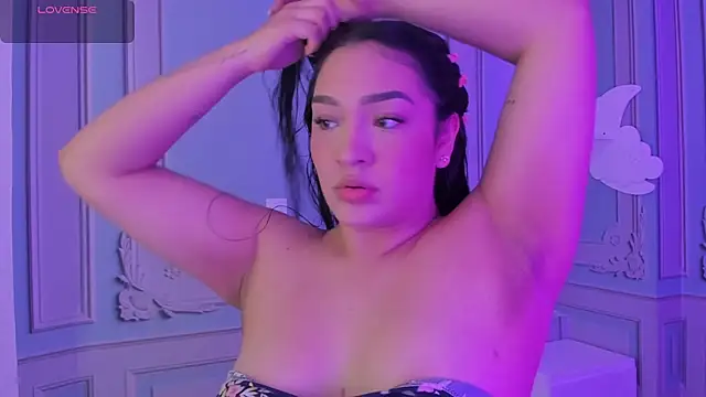 stefany duque1  online show from 02/01/25, 03:08