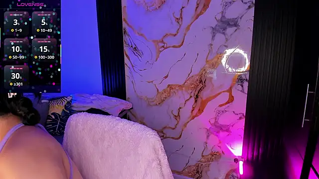 stefany duque1  online show from 02/21/26, 12:44