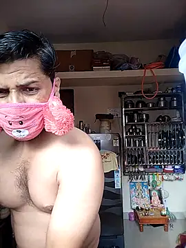 hot punekar online show from 10/16/25, 03:18