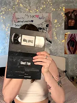 Sabrina shells online show from 10/12/25, 10:47