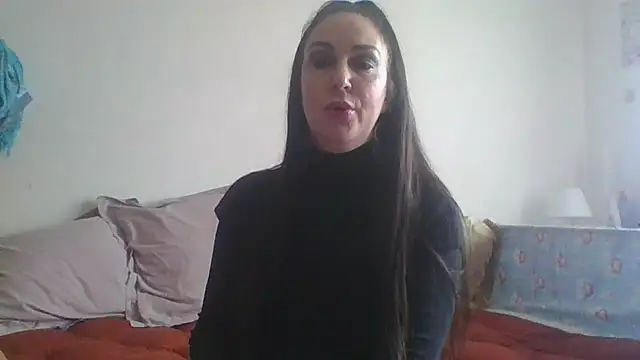 Snapshot of BELLAMORGANE1 chatting on 01/27/25, 11:32 BELLAMORGANE1 online show from 01/27/25, 11:32