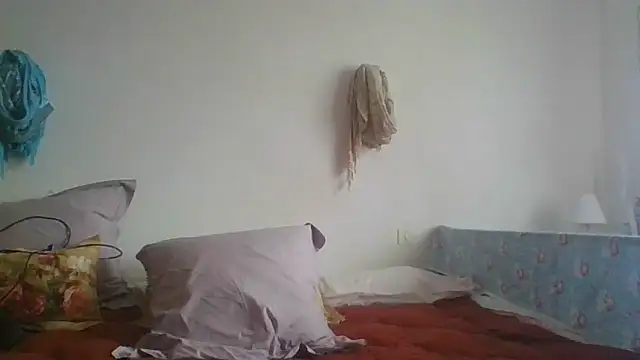 Snapshot of BELLAMORGANE1 chatting on 01/28/25, 03:14 BELLAMORGANE1 online show from 01/28/25, 03:14