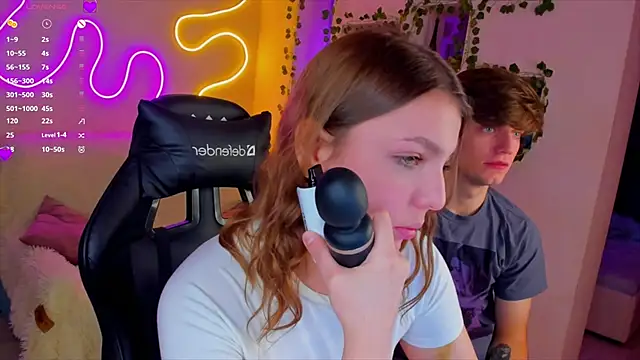 Snapshot of RobertAndLinela chatting on 01/06/25, 05:06 RobertAndLinela online show from 01/06/25, 05:06