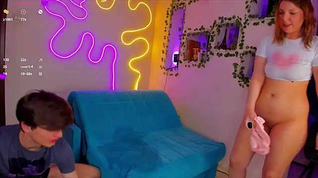 Snapshot of RobertAndLinela chatting on 01/06/25, 08:07 RobertAndLinela online show from 01/06/25, 08:07