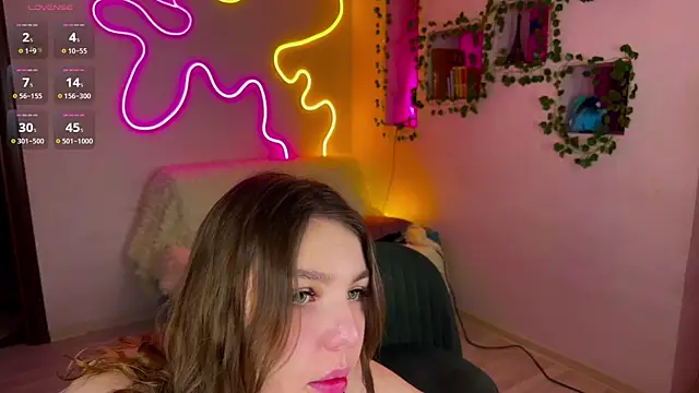 Snapshot of RobertAndLinela chatting on 02/13/25, 07:31 RobertAndLinela online show from 02/13/25, 07:31