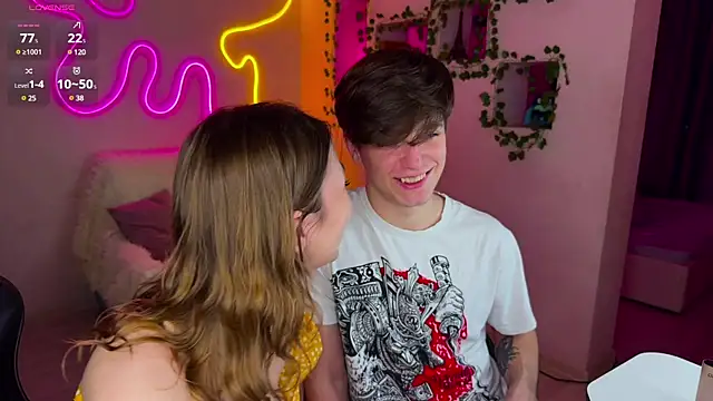 Snapshot of RobertAndLinela chatting on 02/21/25, 10:59 RobertAndLinela online show from 02/21/25, 10:59