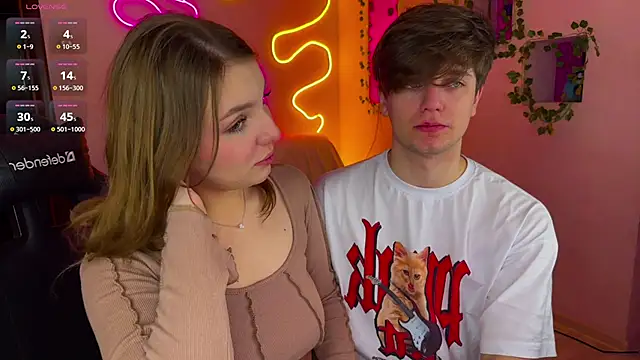 Snapshot of RobertAndLinela chatting on 03/06/25, 03:13 RobertAndLinela online show from 03/06/25, 03:13