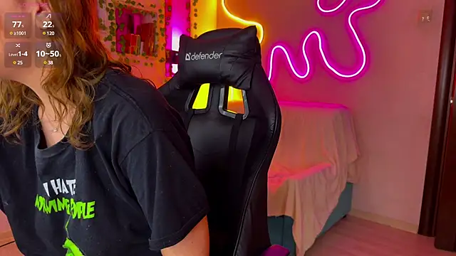 Snapshot of RobertAndLinela chatting on 03/13/25, 04:56 RobertAndLinela online show from 03/13/25, 04:56