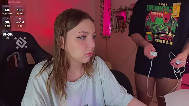 RobertAndLinela online show from 05/26/26, 04:08