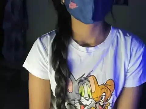 Snapshot of Somiya87 chatting on 01/08/25, 12:17 Somiya87 online show from 01/08/25, 12:17