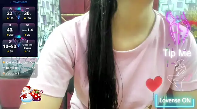 Snapshot of Somiya87 chatting on 03/19/25, 10:09 Somiya87 online show from 03/19/25, 10:09