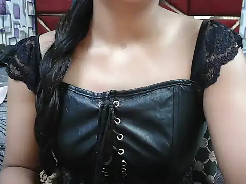 Snapshot of Somiya87 chatting on 10/31/25, 03:46 Somiya87 online show from 10/31/25, 03:46