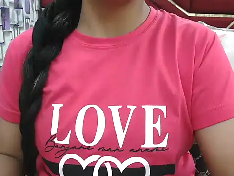 Snapshot of Somiya87 chatting on 11/12/25, 05:57 Somiya87 online show from 11/12/25, 05:57