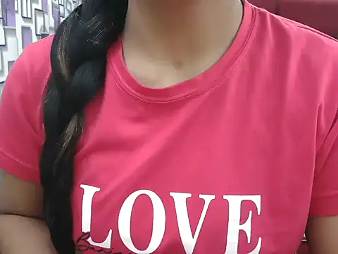 Snapshot of Somiya87 chatting on 11/14/25, 08:07 Somiya87 online show from 11/14/25, 08:07