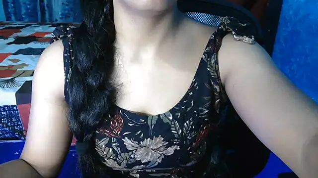 Snapshot of Somiya87 chatting on 06/20/26, 05:27 Somiya87 online show from 06/20/26, 05:27