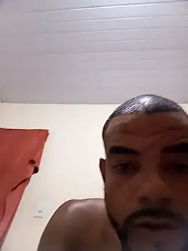 Snapshot of Fbfabio19 chatting on 12/23/24, 02:35 Fbfabio19 online show from 12/23/24, 02:35