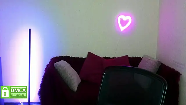 Snapshot of Arianasweety23 chatting on 10/25/25, 11:29 Arianasweety23 online show from 10/25/25, 11:29