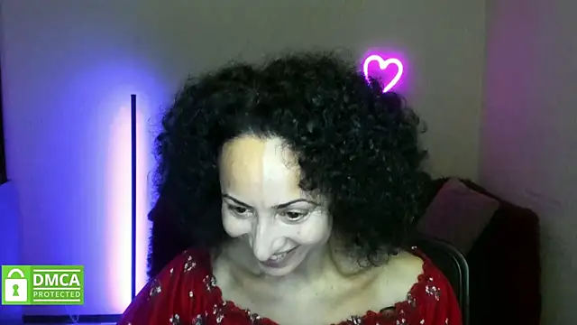 Snapshot of Arianasweety23 chatting on 11/08/25, 12:27 Arianasweety23 online show from 11/08/25, 12:27