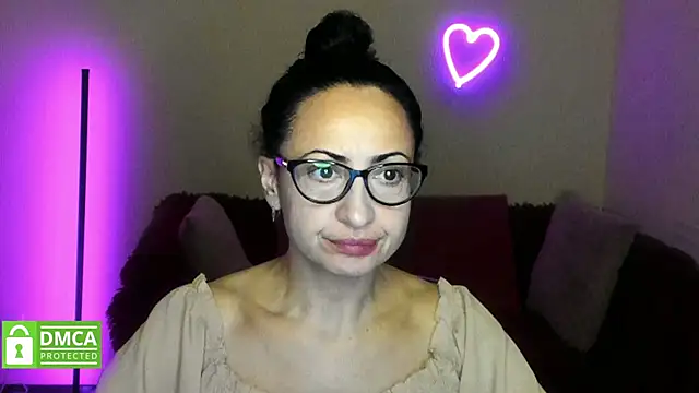 Snapshot of Arianasweety23 chatting on 11/24/25, 06:29 Arianasweety23 online show from 11/24/25, 06:29