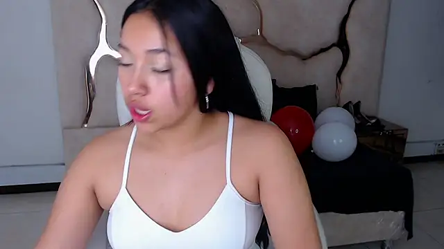 Snapshot of IsabellRodriguez18 chatting on 02/15/25, 09:27 IsabellRodriguez18 online show from 02/15/25, 09:27