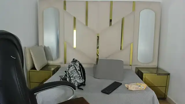 Snapshot of IsabellRodriguez18 chatting on 11/12/25, 03:07 IsabellRodriguez18 online show from 11/12/25, 03:07