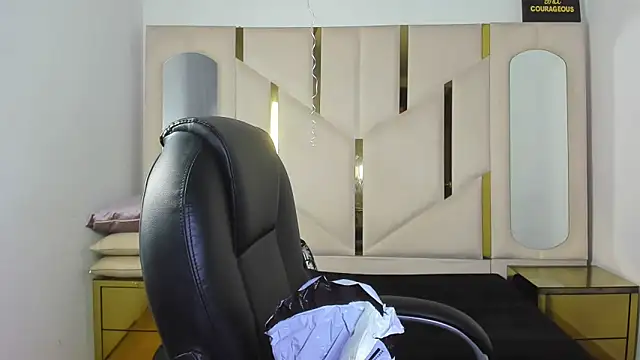 IsabellRodriguez18 online show from 02/03/26, 04:10