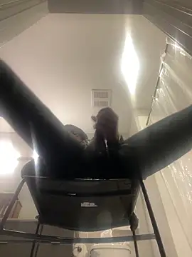 Snapshot of RicanDick4u chatting on 12/05/25, 04:43 RicanDick4u online show from 12/05/25, 04:43