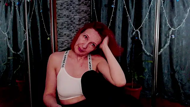 Snapshot of Colibri_ chatting on 01/08/25, 12:17 Colibri online show from 01/08/25, 12:17