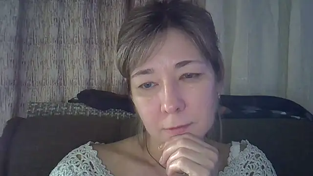 Snapshot of EllaJohnsonX chatting on 01/11/25, 02:58 EllaJohnsonX online show from 01/11/25, 02:58