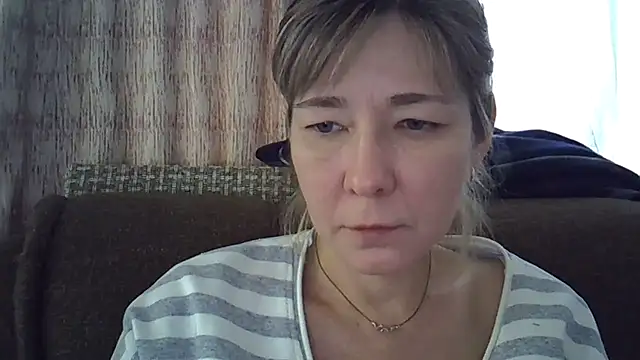 Snapshot of EllaJohnsonX chatting on 01/12/25, 08:25 EllaJohnsonX online show from 01/12/25, 08:25