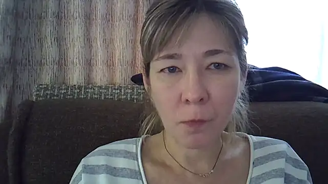 Snapshot of EllaJohnsonX chatting on 01/12/25, 11:28 EllaJohnsonX online show from 01/12/25, 11:28