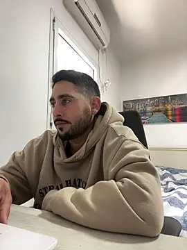 Snapshot of luffykingofpirets chatting on 02/04/25, 12:00 luffykingofpirets online show from 02/04/25, 12:00