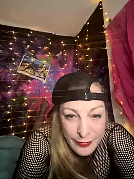 kayNkris online show from 10/14/25, 08:26