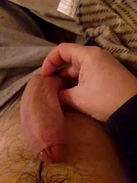 Snapshot of MaxiFabry chatting on 02/14/25, 08:48 MaxiFabry online show from 02/14/25, 08:48