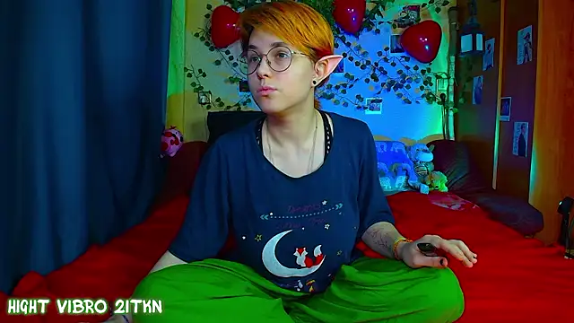 TrickyKitsune online show from 03/02/26, 03:19