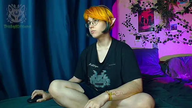 TrickyKitsune online show from 07/04/26, 04:02