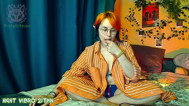TrickyKitsune online show from 07/13/26, 05:49