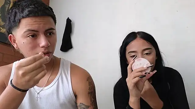 Snapshot of Thiago_x_Sahara chatting on 01/26/25, 01:47 Thiago x Sahara online show from 01/26/25, 01:47