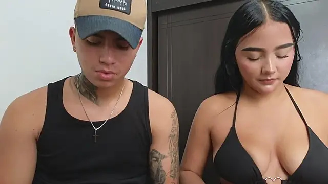 Snapshot of Thiago_x_Sahara chatting on 03/12/25, 12:26 Thiago x Sahara online show from 03/12/25, 12:26