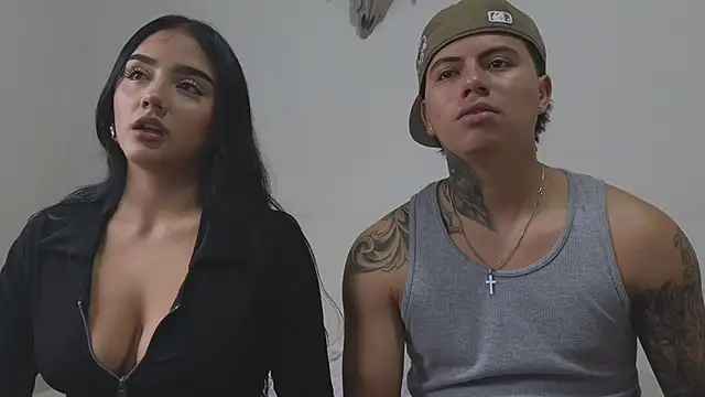 Snapshot of Thiago_x_Sahara chatting on 11/16/25, 12:00 Thiago x Sahara online show from 11/16/25, 12:00