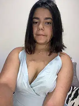 Snapshot of pretty_angela1 chatting on 01/22/25, 03:52 pretty angela1 online show from 01/22/25, 03:52