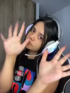 pretty angela1 online show from 01/12/26, 05:40