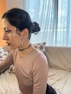 indira k online show from 11/25/25, 03:01