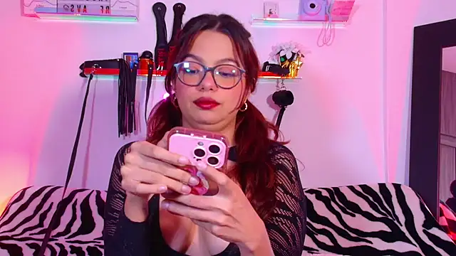 EmiF26 online show from 11/07/25, 02:11